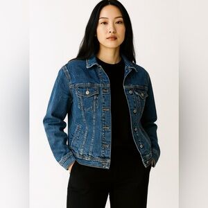 Old Navy Classic Blue Jean Denim Jacket Womens Size Small